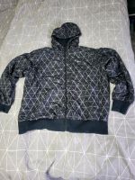 Nike Wendejacke gr XL Nordrhein-Westfalen - Arnsberg Vorschau