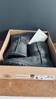UGG Boots Class Short Grau US 8 EU 39 Thüringen - Erfurt Vorschau