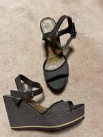 Esprit Damen Sandalen Wedges Keilabsatz brau Leder Größe 38 Hannover - Vahrenwald-List Vorschau