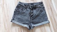 kurze Jeans, Shorts, Hot Pants in Größe S grau Sachsen - Oberlungwitz Vorschau