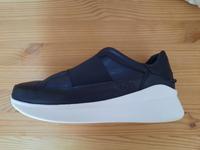 UGG Slipper Gr. 39 1/2 schwarz Leder Nordrhein-Westfalen - Solingen Vorschau