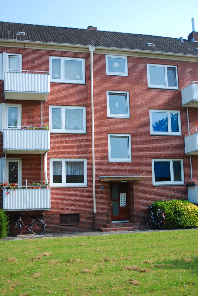 Großzügige Drei-Zimmer-Wohnung mit Balkon und Wohnberechtigungsschein im Wiesenhof zu vermieten! in Wilhelmshaven