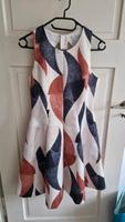 8 € incl Versand -Kleid mit Taschen und extravagantem Ausschnitt Hessen - Wald-Michelbach Vorschau