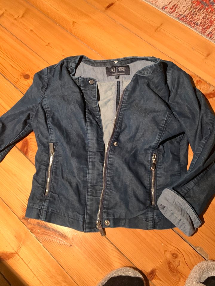 Armani Jeans Jacke wie neu dunkelblau Größe 36 in Schwerin