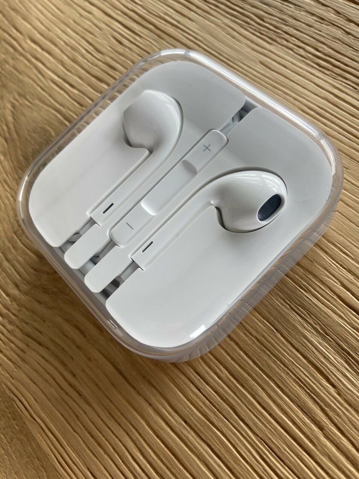 Apple EarPods (3,5 mm Kopfhörerstecker) in Sontheim