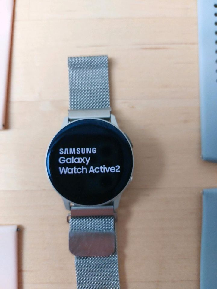 Samsung Galaxy Watch Active2 mit OVP, silber in Bonn