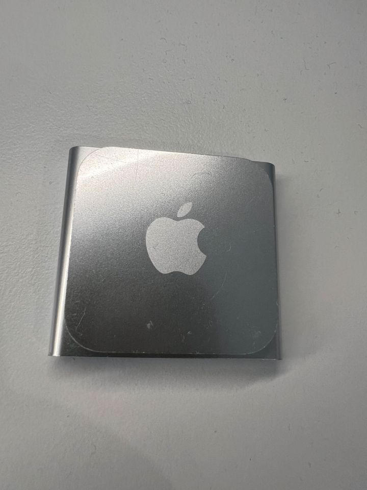 Apple ipod nano 8GB in Göppingen