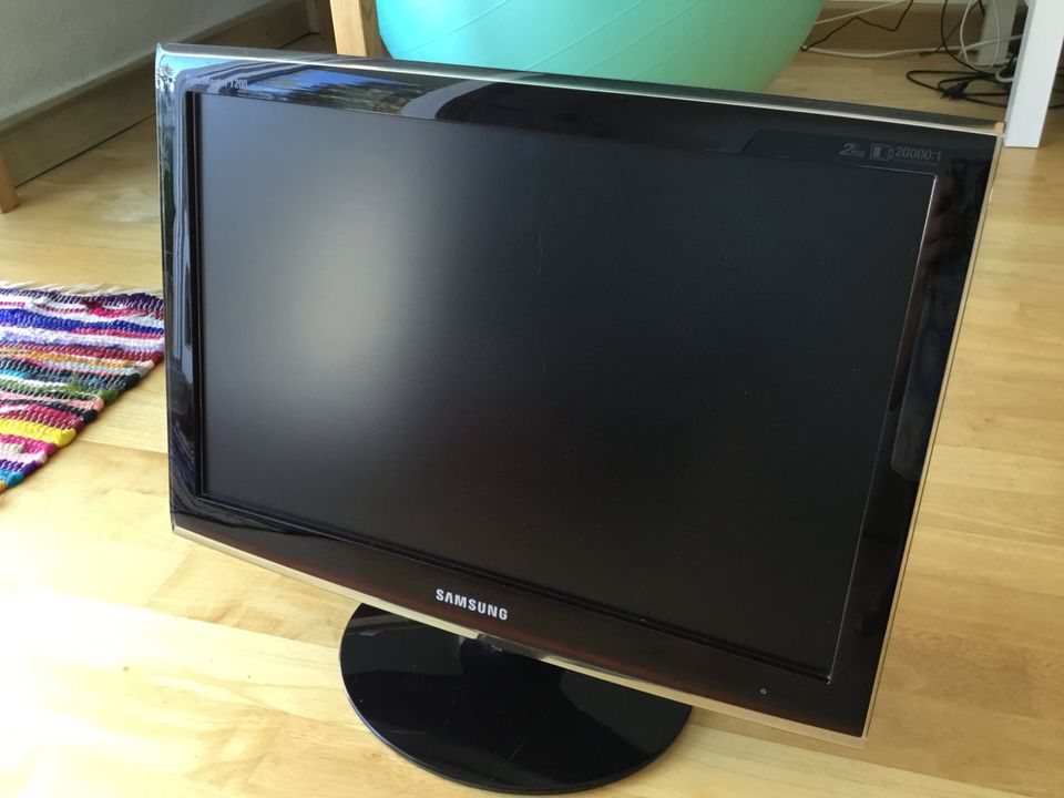 Samsung SyncMaster T200 PC Monitor 20 Zoll inkl. Kabel in Stuttgart