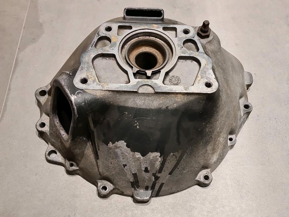 Getriebe Glocke Opel GM 90135973 in Mettlach