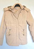 Warme Jacke in Beige Hamburg-Mitte - Hamburg Horn Vorschau