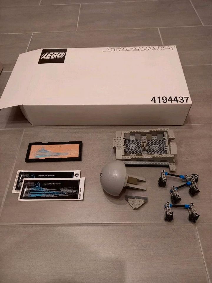 Lego UCS 10030, incl Replika Sticker, ohne BA, incl MOC Teile! in Ebern