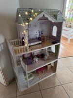 Puppenhaus XXL 130x85x33 mit Möbel Zubehör und leuchtmittel Bayern - Maisach Vorschau
