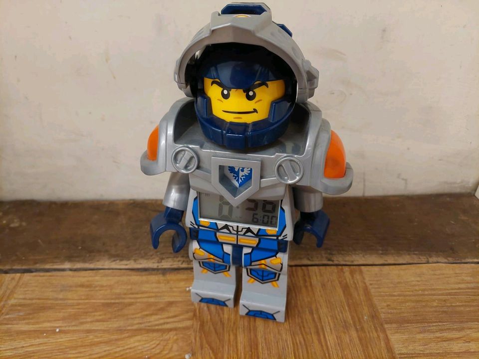 Lego Nexo Knights Wecker in Aichach