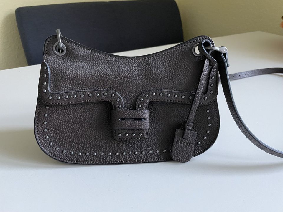 Umhängetasche ESPRIT Damen Tasche braun NEU in Nordrhein-Westfalen -  Wülfrath | eBay Kleinanzeigen ist jetzt Kleinanzeigen