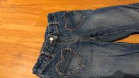 Jeans mit Herzen, Stickerei, Mädchen Jeans in 104. Kr. Dachau - Röhrmoos Vorschau