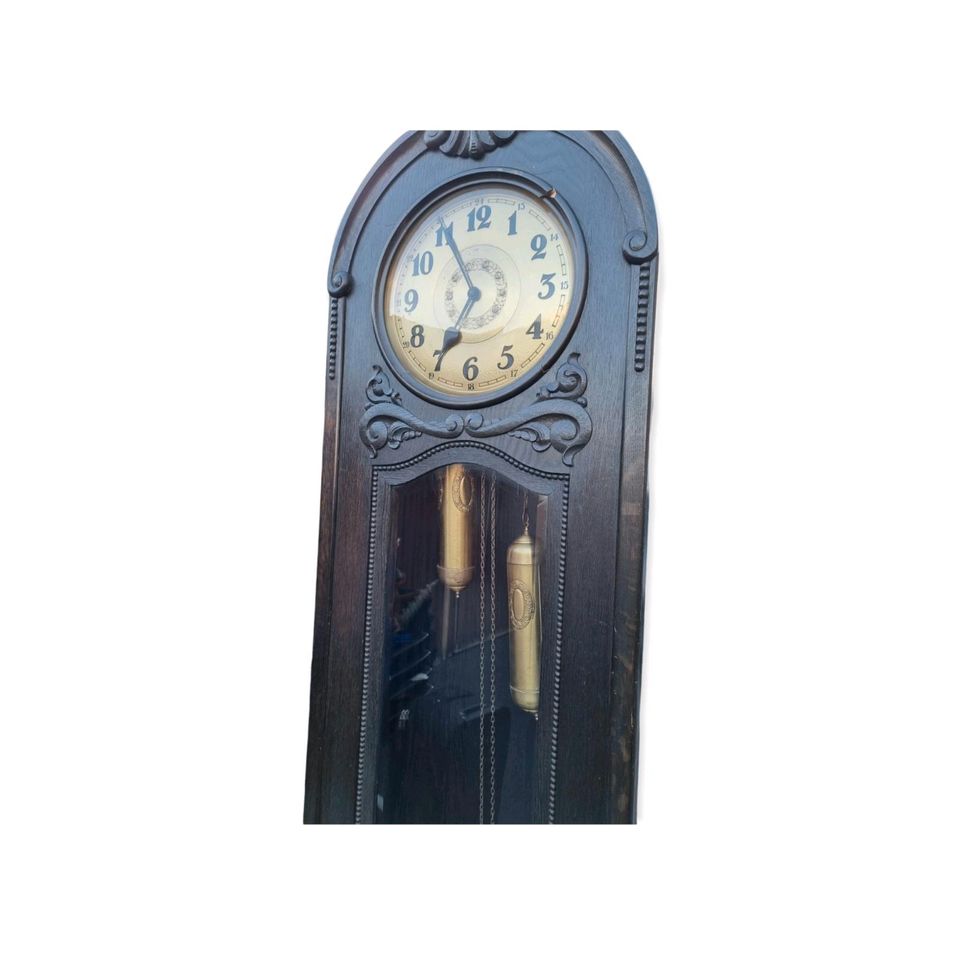 Standuhr Epoche 1900 in Leverkusen