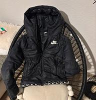 Nike Jacke Größe XS guter Zustand Wandsbek - Hamburg Jenfeld Vorschau