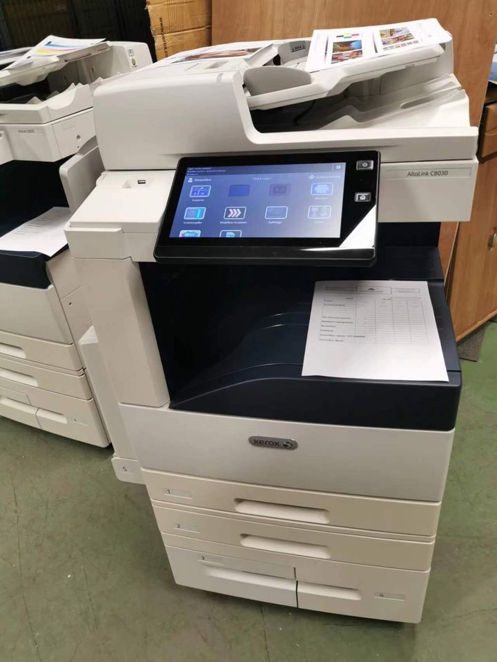 Farb-Multifunktionsdrucker Xerox Altalink C8030 in Frankfurt am Main