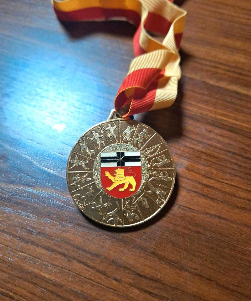Medaille mit Band, SSB STADTMEISTER IN BONN in Bonn