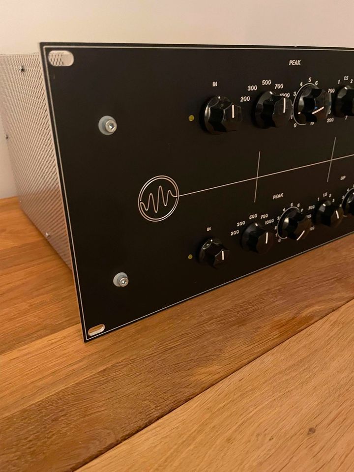 WLK Audio Stereo Mid-Range Equalizer Studio Mastering Production in Berlin