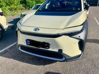 Toyota bZ4X 71,4kWh 160kW Comfort+Technik+Glas AWD ... Kreis Pinneberg - Halstenbek Vorschau