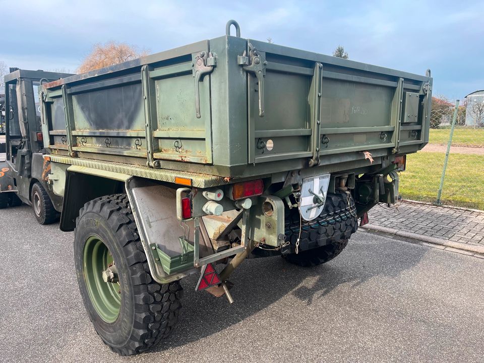 Bundeswehr Auflaufgebremst LKW Anhänger Kässbohrer in Neuried