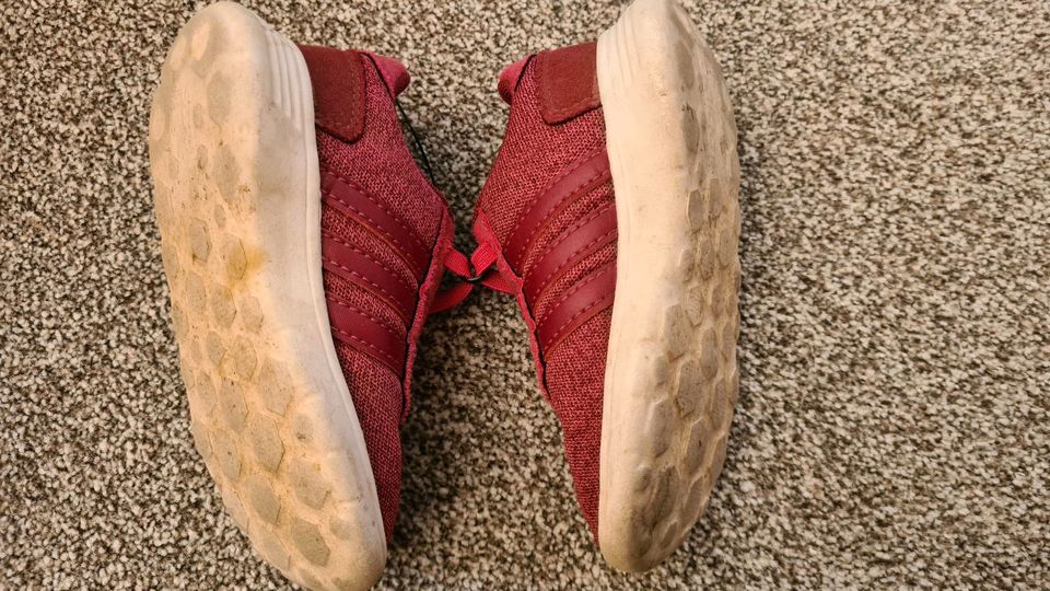 Süße sneaker Turnschuhe adidas Größe 23 Mädchen in Usedom