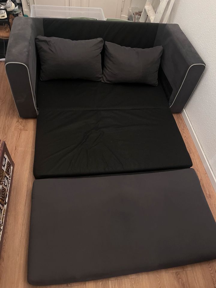 ausklappbare Couch von Ikea in Leipzig