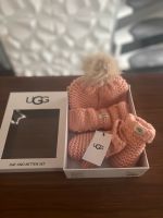 Ugg Baby Mädchen Set NEU Mütze Handschuhe 6-18 Monate UGG BABY Frankfurt am Main - Praunheim Vorschau