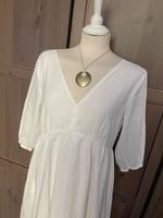 Cremweißes Kleid Sommerkleid Viskose 38/40 Hamburg-Mitte - Hamburg Wilhelmsburg Vorschau