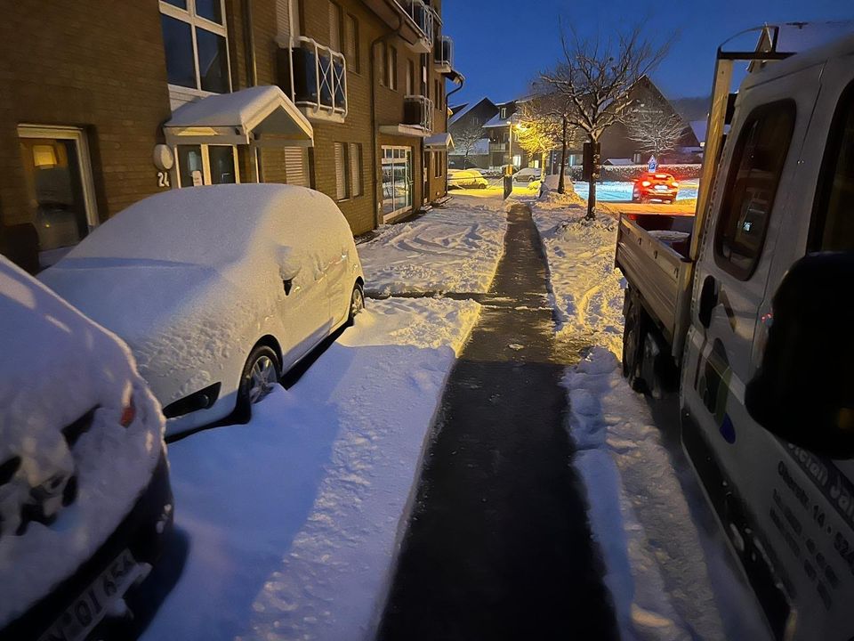 ++ WINTERDIENST FÜR PRIVAT UND GEWERBE, mit Versicherung ++ in Inden