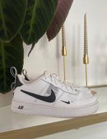 Nike Air Force Größe 35.5 Niedersachsen - Hildesheim Vorschau
