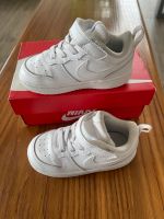 Nike Sneaker weiß Gr. 23,5 Bayern - Metten Vorschau