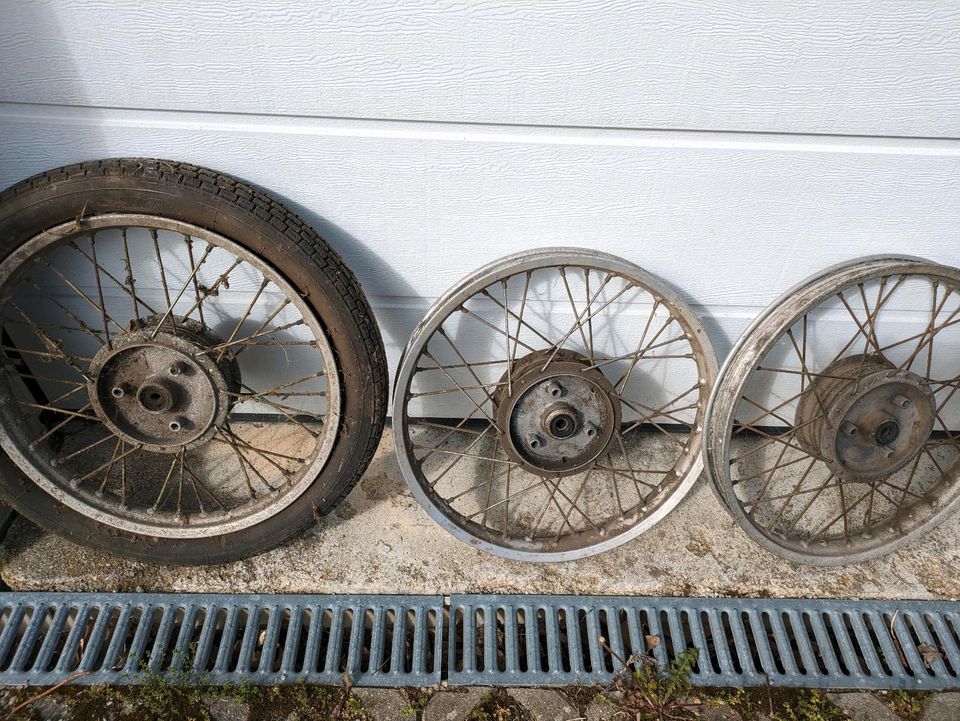 Simson / Schwalbe Räder Felgen in Cottbus