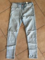 Jeans Gr. 146, skinny fit & denim Brandenburg - Müllrose Vorschau