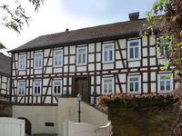 AUMÜLLER-Immobilien - Historisches Fachwerkhaus mit großem Gewölbekeller nahe dem Schlosspark Hessen - Wächtersbach Vorschau