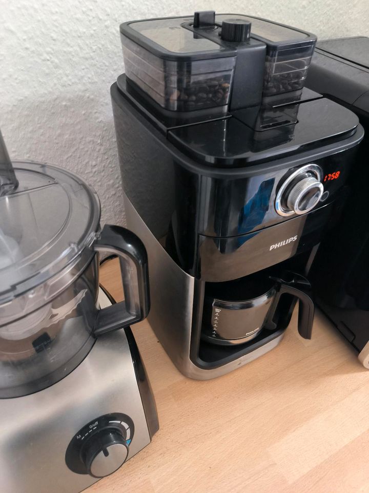 Philips Kaffeeautomat Kaffeemaschine HD776 integriertes Mahlwerk in Mülheim (Ruhr)