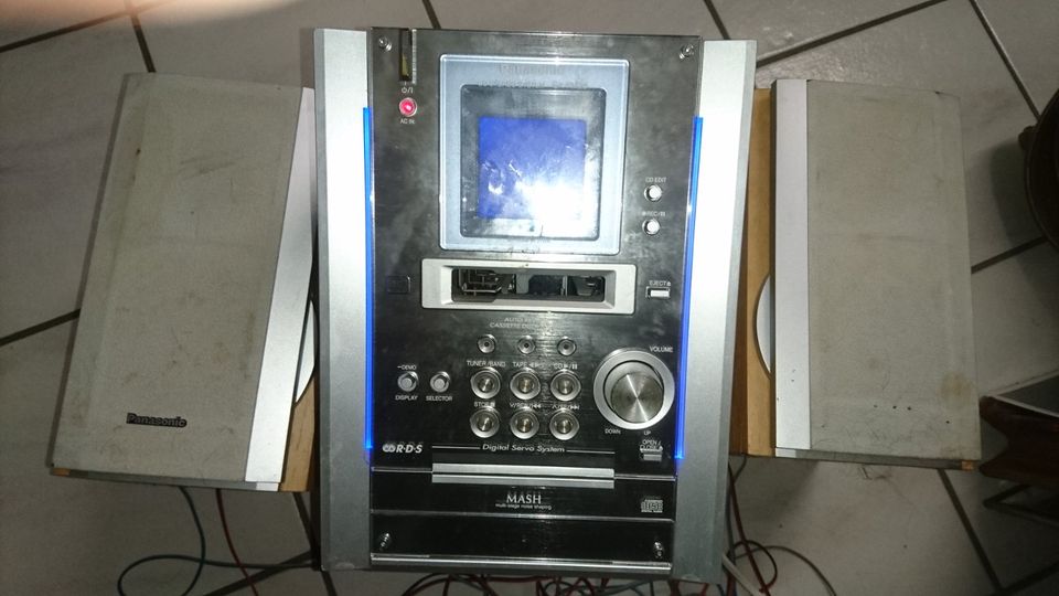 Panasonic HiFi Kompakt Mini Stereo Anlage mit CD Tuner & MC Deck in Fröndenberg (Ruhr)
