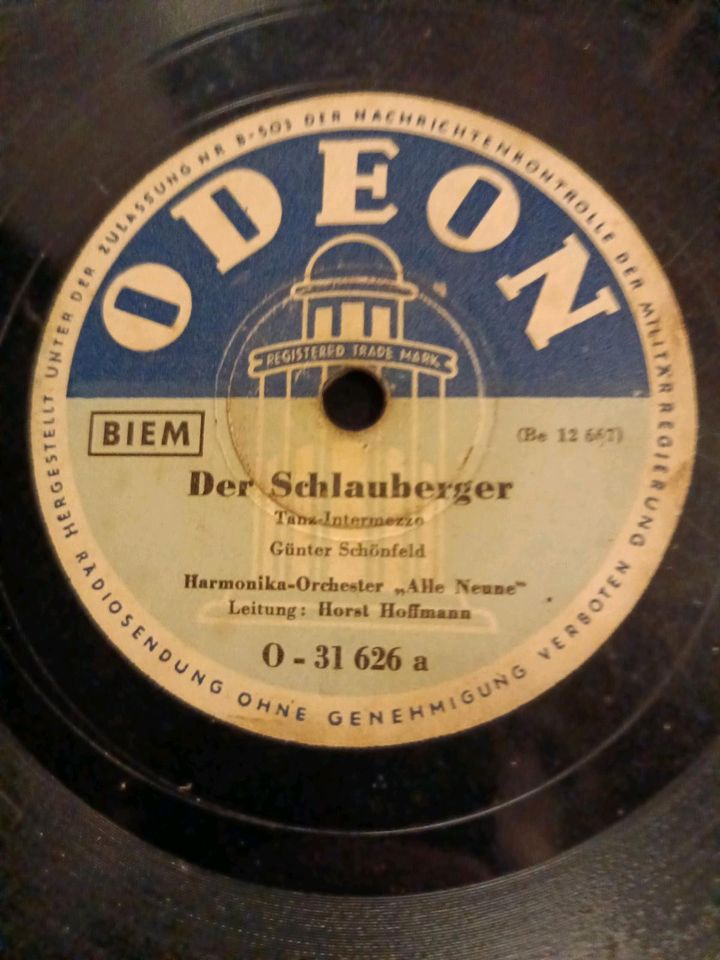 Alte Schallplatten zum Teil aus den 30/40er Jahren in Besigheim