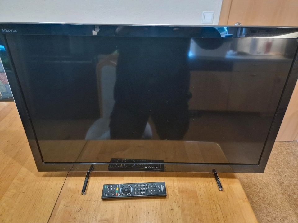 Sony LCD TV KDL - 32HX755 in Twistringen