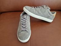 Vty Sneaker Herrenschuhe, Gr. 42, Grau, SEHR GUT Nordrhein-Westfalen - Paderborn Vorschau