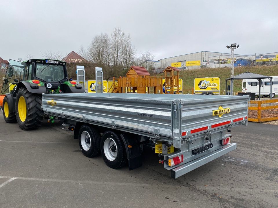 LKW Anhänger 11.9t Dreiseitenkipper Baumaschinentransport mieten in St. Wendel