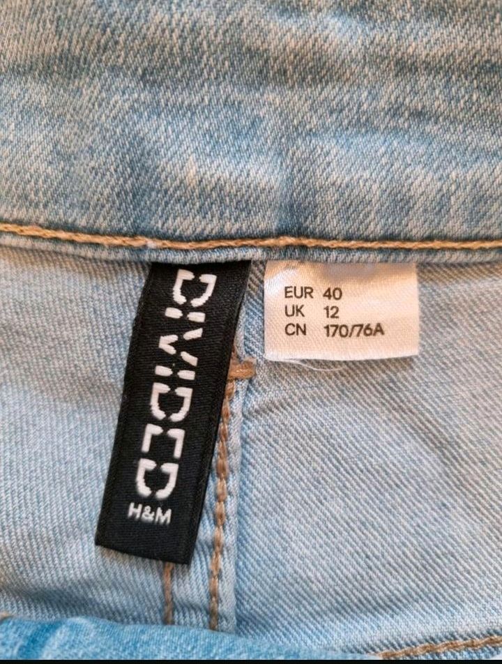 Damen jeans short H&M Gr. L in Enger