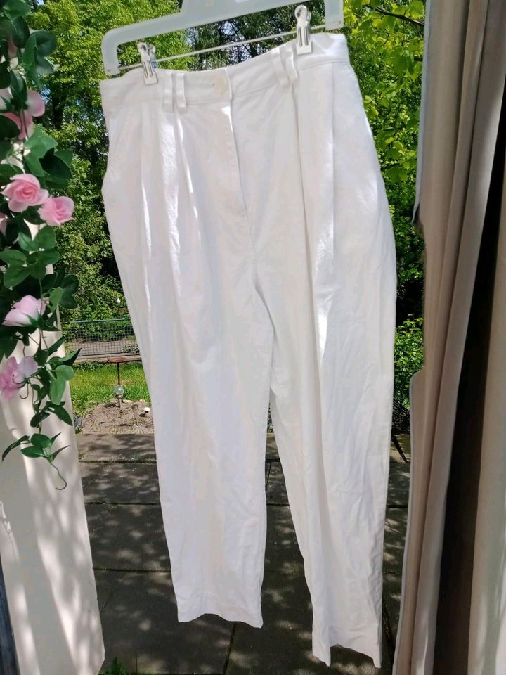 Damen Hose Sommerhose weiss petite Gr. 42 XL Asos in Walsrode