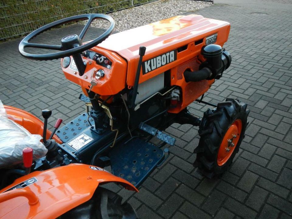 Kubota B7001 Kleintraktor mit und ohne StVO vorhanden in Zielitz