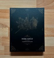 Dark Souls Trilogy Compendium, Englisch, So gut wie neu Baden-Württemberg - Lörrach Vorschau