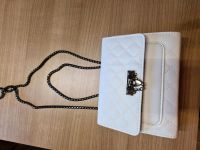 Kleine weiße Handtasche mit Metallträger Bayern - Sonnen Vorschau