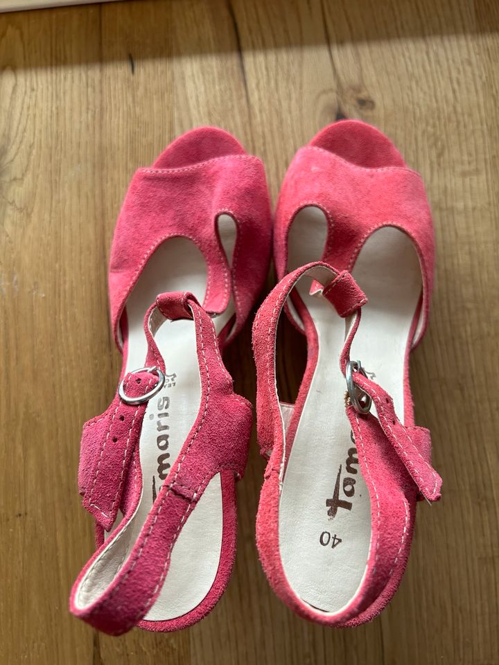 Tamaris high heels pink Leder neuwertig Gr. 40 in Köln