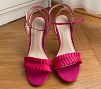 Catwalk High Heels Sandalen Gr.37 Pink Frankfurt am Main - Dornbusch Vorschau