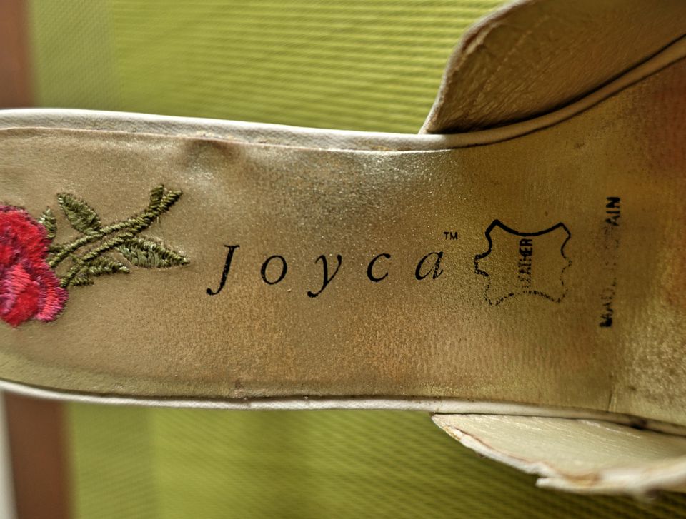 Joyca Echtleder Absatz-Sandalen Gr. 36 in Isernhagen